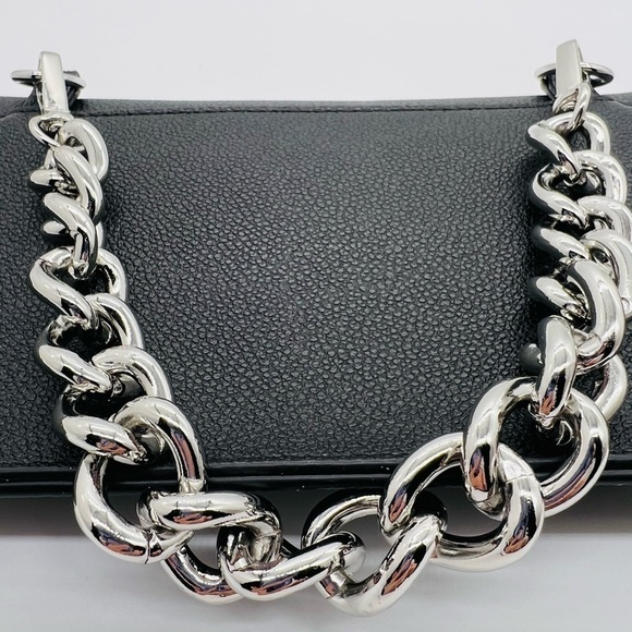 Womens black & gray small handbag with silver chain NWOT - Picture 9 of 10